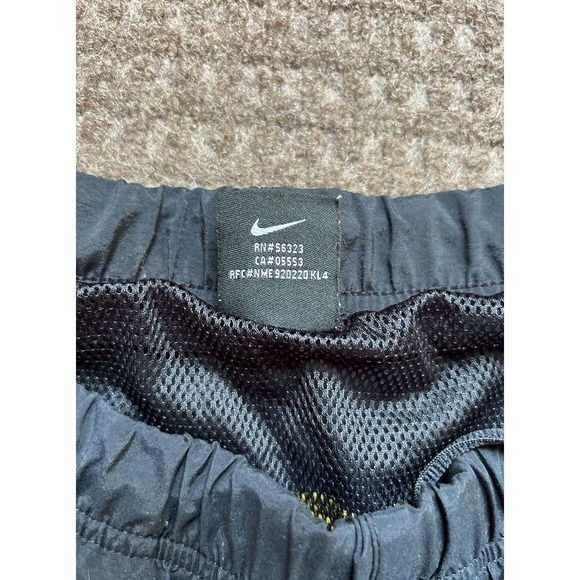 Nike Swim Trunks with Yellow Stripe Detail Lightweight Size XL - Picture 3 of 4